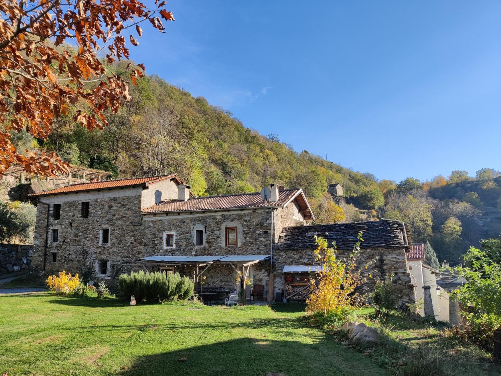 Bed and Breakfast Relais del Brigante à Settimo Vittone Extérieur photo